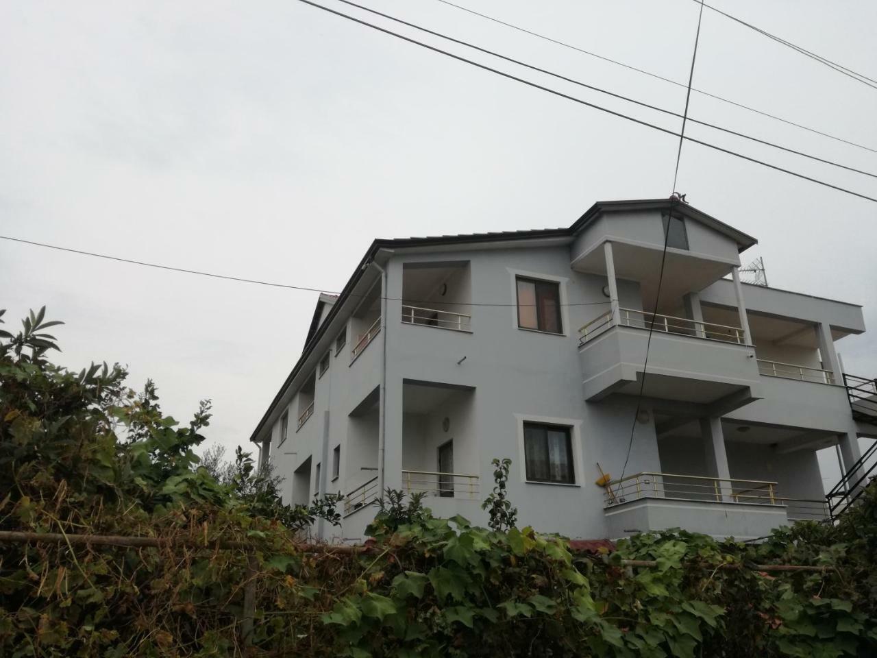 Villa Osmani Дуррес Екстер'єр фото