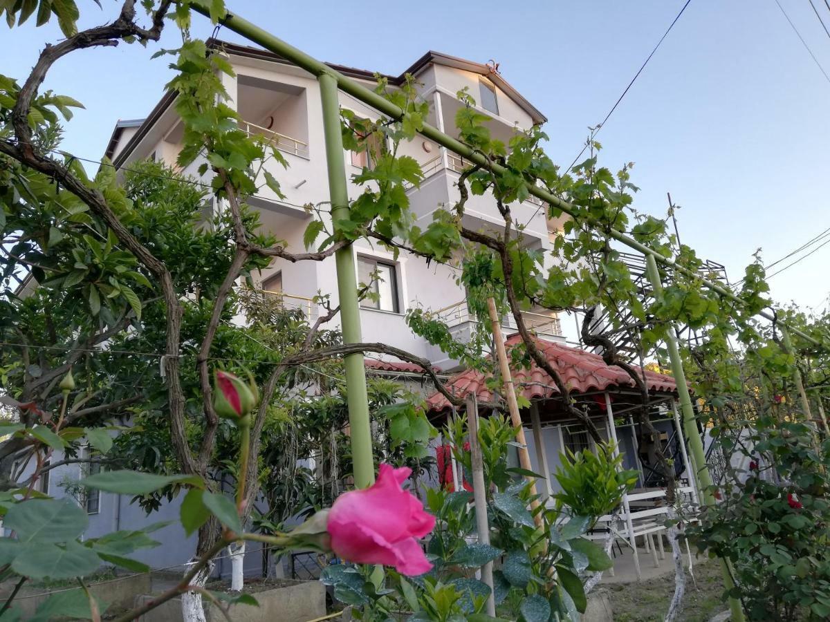 Villa Osmani Дуррес Екстер'єр фото
